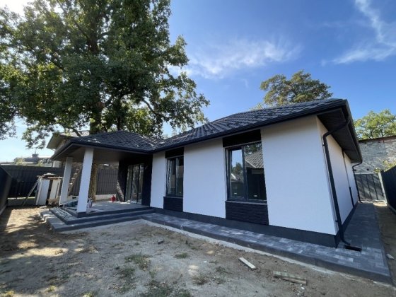 Будинок з частковим ремонтом в тихій і зеленій локації Бучі! 5соток! Буча