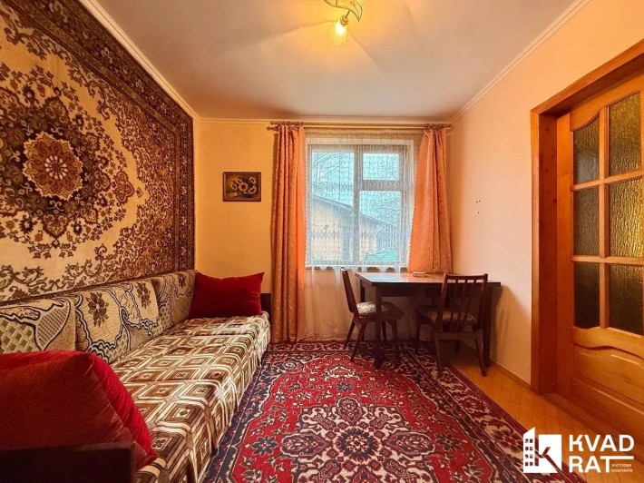 Особняк з гаражем біля ТЦ Арсен та Епіцентру - фото 1