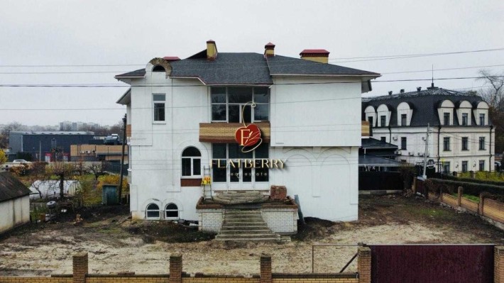 Без% Продажа дома в центре Борисполя, Старокиевская, 2 (возле площади) - фото 1