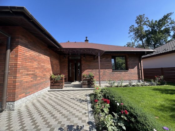 Продам будинок в центрі Бучі. Сертифікат ТАК! Буча