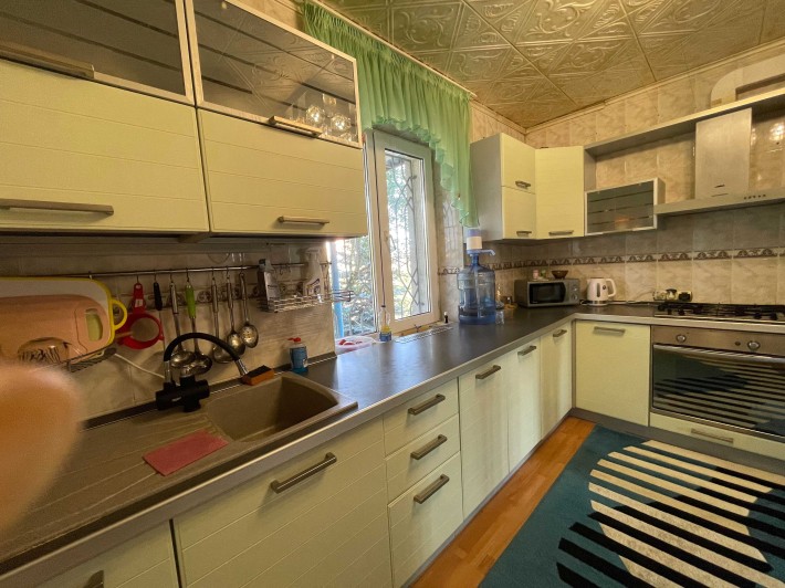 Просторий двоповерховий будинок у Бучі — заходь і живи - фото 1