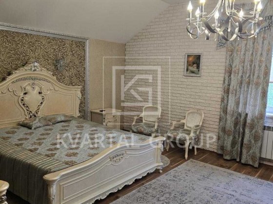 Гарний будинок в м.Буча Буча