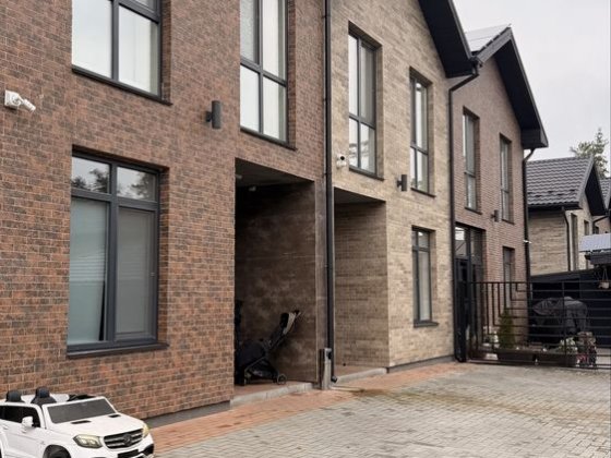 Продам таунхаус у Лісовій Бучі Буча