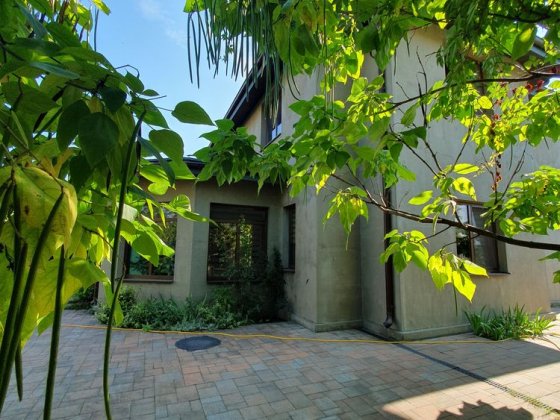 Будинок в самому центрі міста Буча