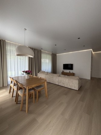 Продам будинок з новим ремонтом - фото 1