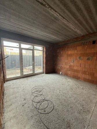 Таунхаус в центрі міста поруч Школа Садочок! - фото 1