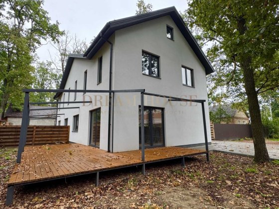 Цегляний дуплекс у центрі Бучі. Газове опалення Буча