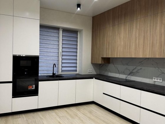 Продам будинок з ремонтом в КМ в Бучі Буча