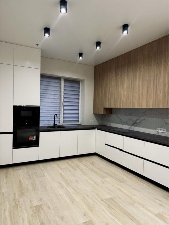 Продам будинок з ремонтом в КМ в Бучі - фото 1