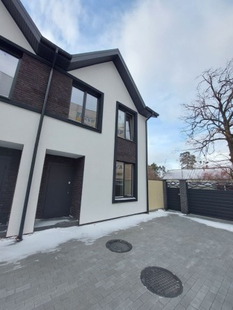 Кутовий таунхаус в центрі Ірпіня - фото 1