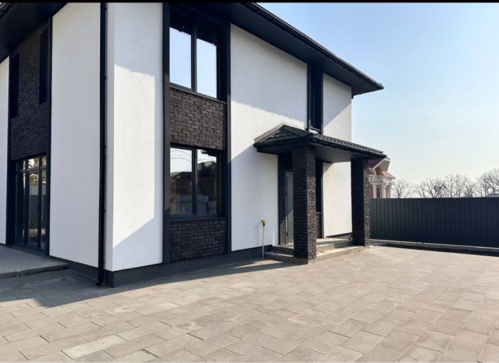 Окремий будинок з газом в КМ закритого типу - фото 1