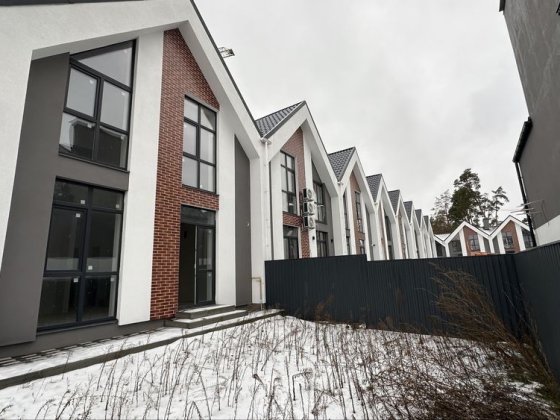 Продам такнхаус за низом ринку Ірпінь