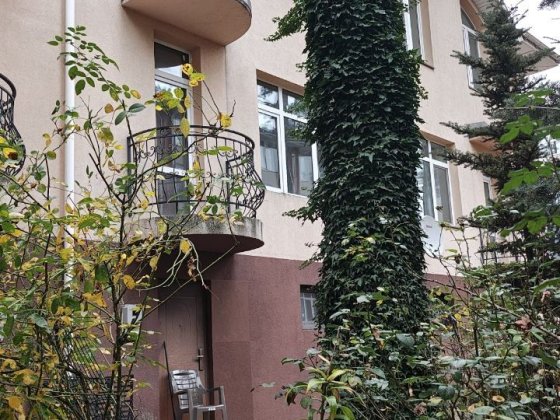 3 поверзова Квартира+Гараж на 1му поверсі. Район ЦП, Рильского Ірпінь