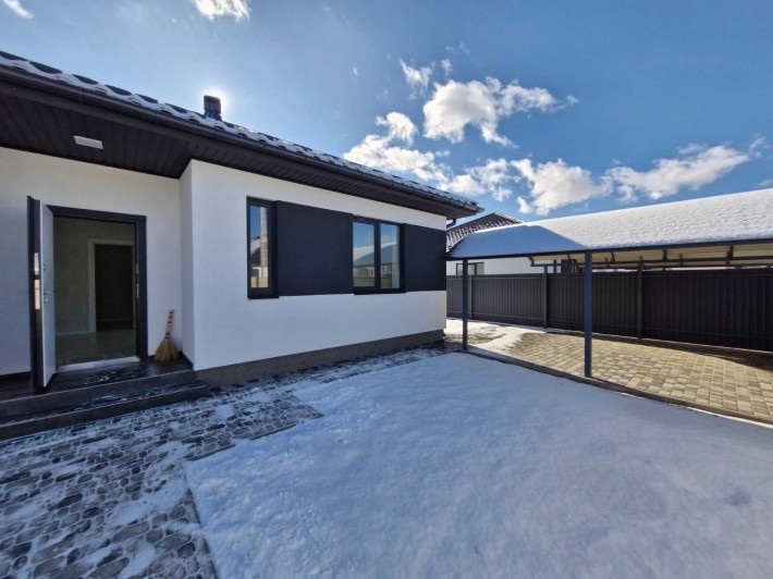 Продам новий будинок 105 м2 з ремонтом - фото 1
