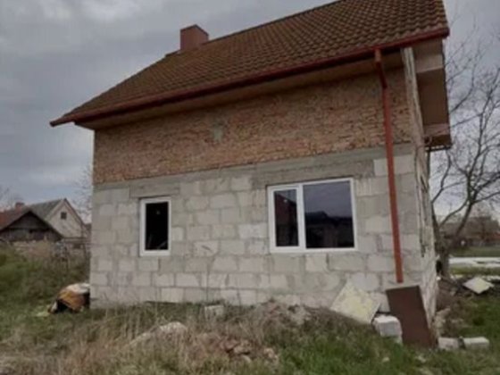 Велика земельна ділянка (12 сотих) з будинком в Рованцях! Луцьк