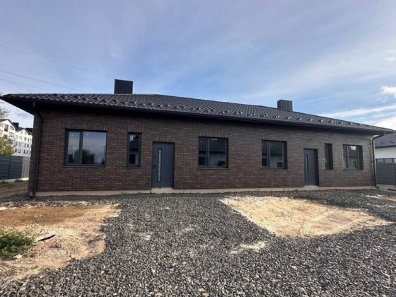 Будинок дуплекс! Акційна ціна! 1 набережна Луцьк