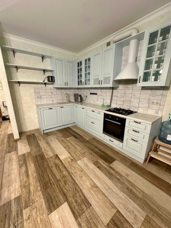 Кутовий таунхаус з ремонтом. Поруч Сільпо, Центральний парк! - фото 1