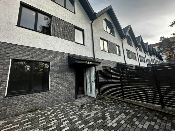 Ідеальна локація для таунхаусу в Бучі, СЕРТИФІКАТ, єОселя Буча