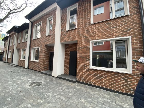 Продаж таунхауса з мансардою  85 000$ в центрі Ірпеня. Ірпінь