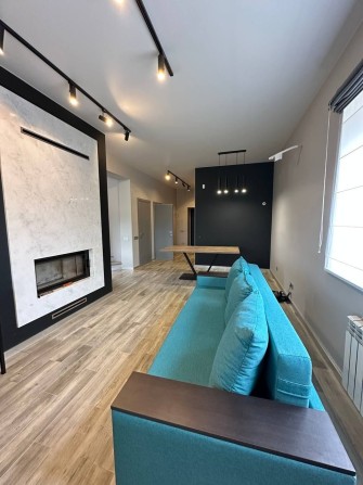 Будинок повністю готовий до проживання — якісний ремонт, меблі! - фото 1