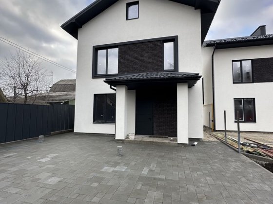 Будинок Біля набережної . Газ . 140 мкв Ирпень