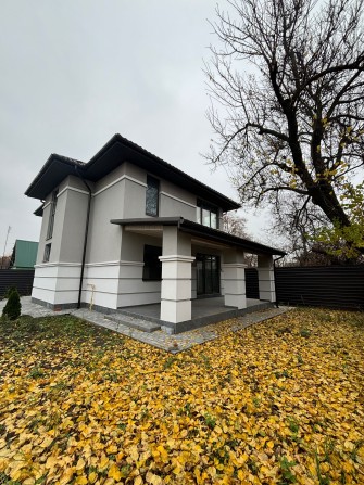 Окремий будинок мрії у Бучі, 125 м², 4 сотки, 10 хв до центру - фото 1