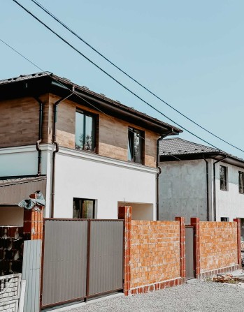 Модерновий будинок в котеджному містечку Стоянка-2 - фото 1