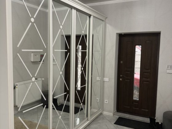 Продаю котедж в районі зоопарку, масив «Криниченька» Рівне