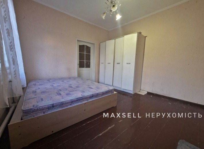 ПІв будинку/ окремий двір, вхід/ ВСІ зручності - фото 1