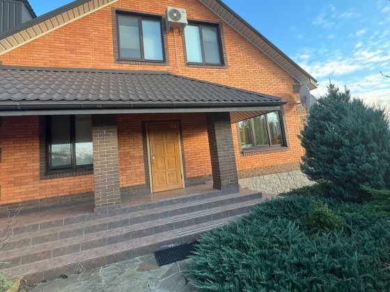 Продаю добротний будинок Полтава