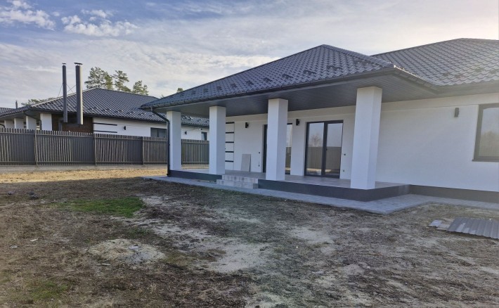 Будинок з ремонтом у м.Буча - фото 1