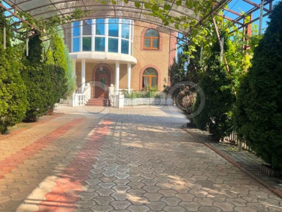 Продаж сучасного будинку в центрі міста. Кривий Ріг