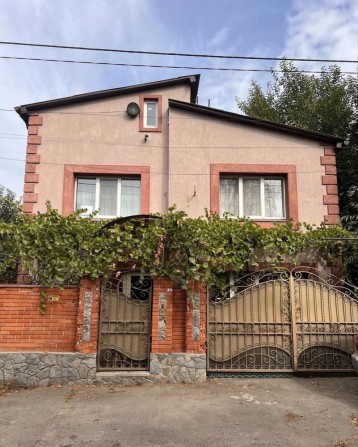 Будинок в центрі - фото 1