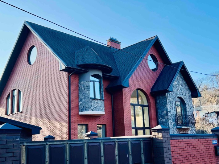 Новий будинок 160 м2, центр, парк, річка - фото 1