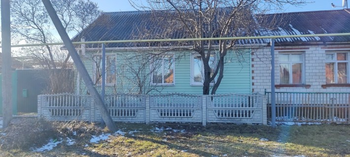 Продам 1/2 будинку в смт.Степанівка - фото 1