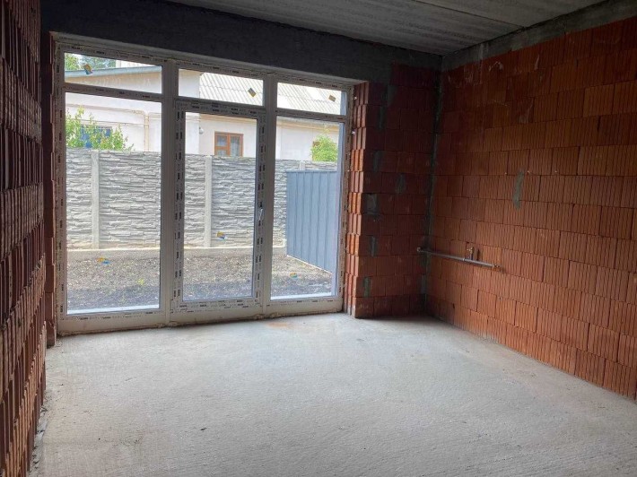 Таунхаус Ірпінь, центр міста, поруч школа, садочок, магазини, зупинка - фото 1