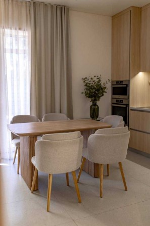 Новий будинок зі стильним ремонтом біля Бістро Пекаря - фото 1