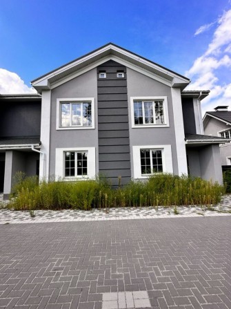 Сучасний таунхаус в Бучі. - фото 1