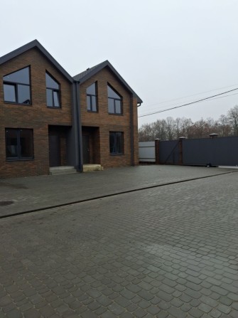 Будинок  ТаунХаус - фото 1