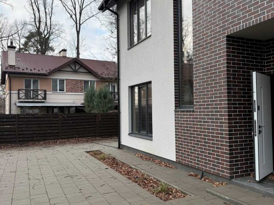 ЦЕГЛЯНИЙ дуплекс в Бучі центр, ЯКІСНИЙ, будувався не для продажу Буча