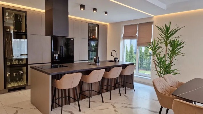 Дуплекс 140м2, Ірпінь. Дизайнерський РЕМОНТ Закрите КМ, Басейн, Без% - фото 1