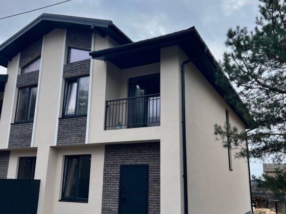 Дуплекс з ВЕЛИКОЮ ділянкою. ГАЗ. Зручний виїзд на Київ Ірпінь