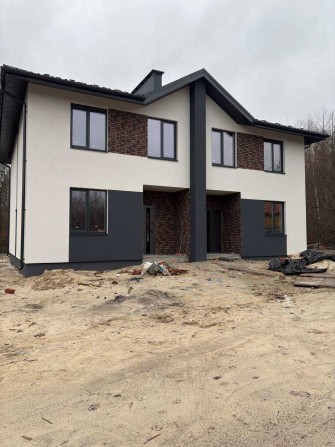 Дуплекс поруч з лісом - фото 1