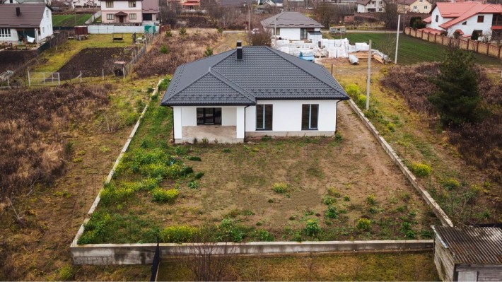 Якісний будинок біля Рівного, 1 км від міста ( Городище) - фото 1