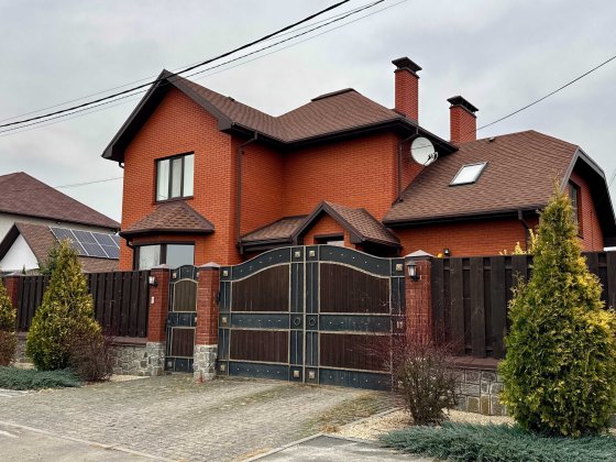 Продаж будинку. 240 м2. 10 соток  Євроремонт №4001 Полтава