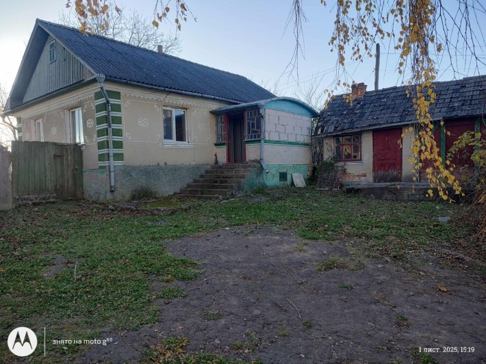 Продаж будинку в с Гніздичне 25 ст ділянка + город - фото 1