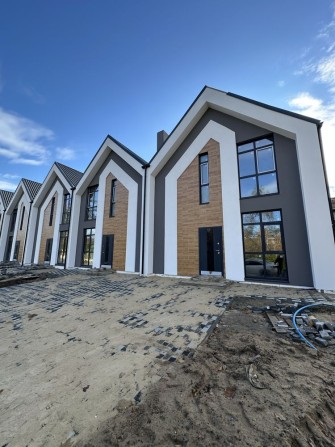 Таунхаус в Ірпені . Лісова локація . Розтермінування - фото 1