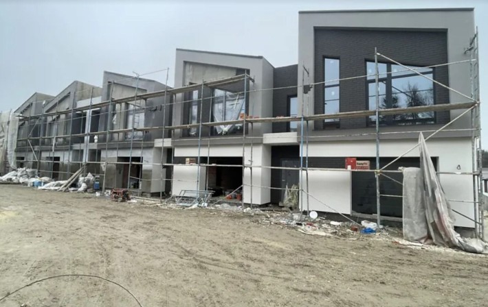 Продаж 2 поверхового таунхауса з ділянкою на 2.5 сотки, 130 кв. м, - фото 1