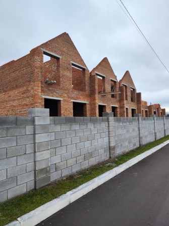 = Продаж котеджів в передмісті - фото 1