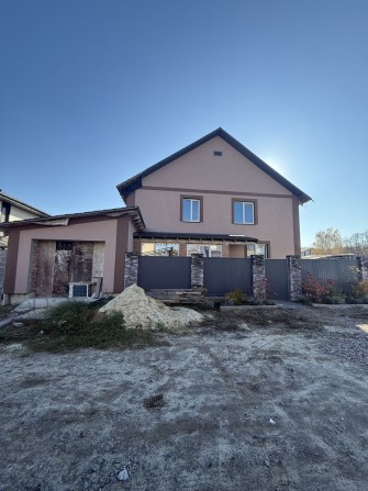 Продаж просторий цегляний будинок з каміном, терасою та гаражем 220м2 - фото 1